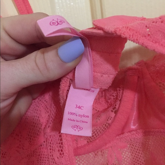 Victoria Secret lingerie 34C - Picture 8 of 8